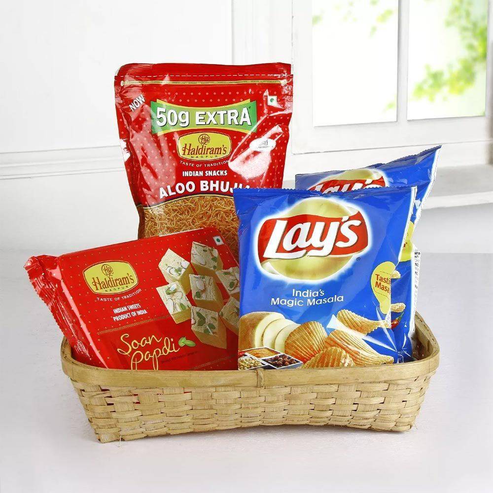 Haldiram Namkeen Soan Papdi Hamper