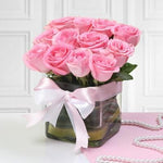 Divine Pink - 12 Pink Roses