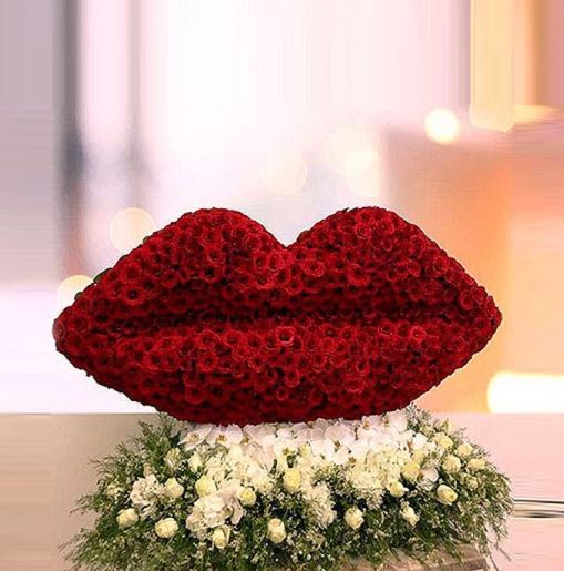 Cute Lips Love