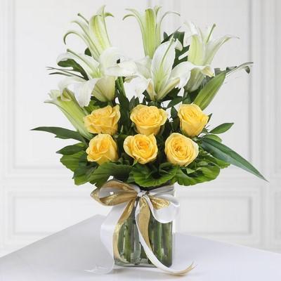 My Light Of The World - Beautiful Yellow And White Flowers Bouquet