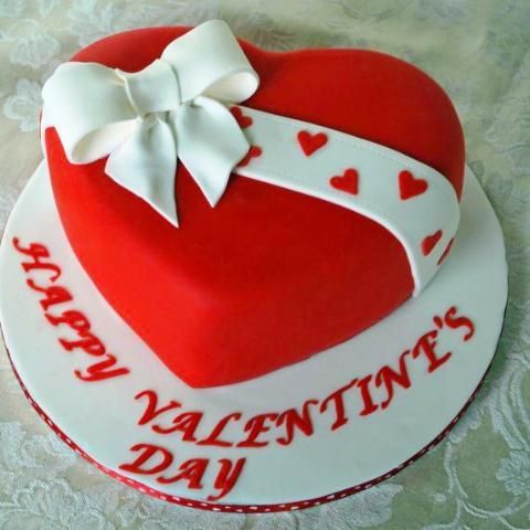 Valetine Special Theme Cake